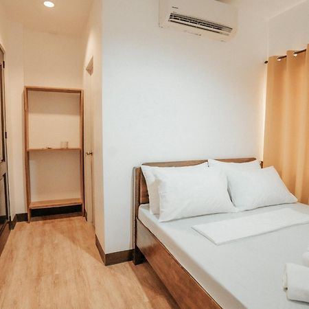 Sonora'S Inn, Coron Luaran gambar